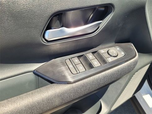 New 2026 Nissan Kicks SV image 8