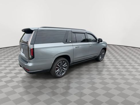 Used 2024 Cadillac Escalade ESV Sport Platinum w/ Heavy-Duty Trailer Package AWD/4WD image 8