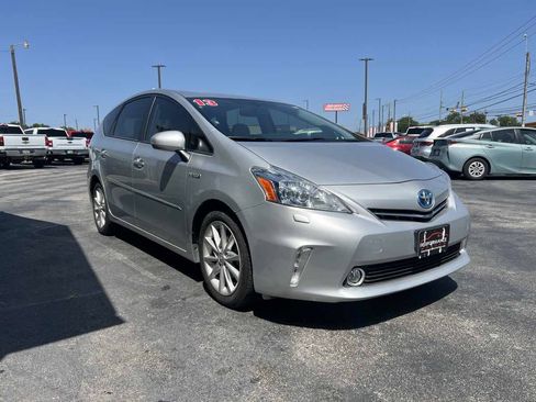 Used 2013 Toyota Prius V Five FWD image 6