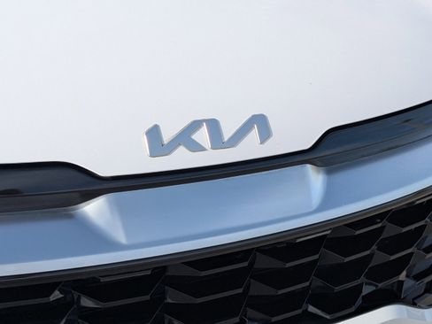 Certified 2023 Kia Sportage SX image 11