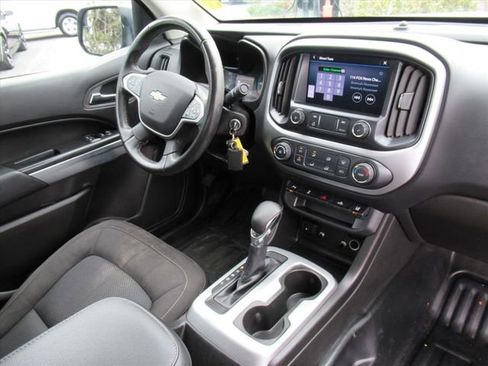 Used 2022 Chevrolet Colorado LT w/ Fleet Safety Package image 12