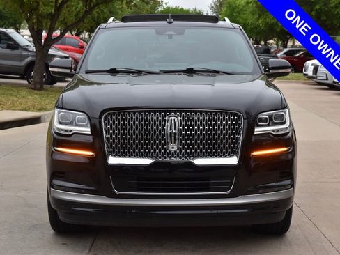 Used 2024 Lincoln Navigator L 4WD image 4