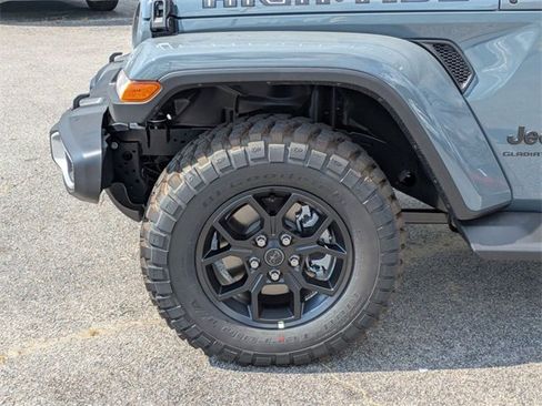 New 2025 Jeep Gladiator Sport image 13