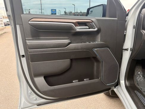 Used 2024 GMC Sierra 1500 Elevation image 10