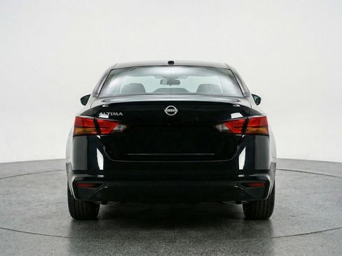 Used 2025 Nissan Altima 2.5 SV image 7