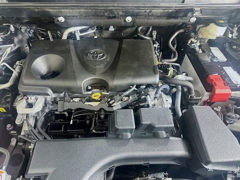 Used 2023 Toyota RAV4 XLE w/ Convenience Package FWD image 31
