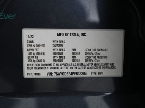 Used 2023 Tesla Model Y Long Range AWD/4WD image 27