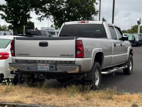 Used 2005 Chevrolet Silverado 3500 LT w/ Heavy-Duty Power Package AWD/4WD image 2