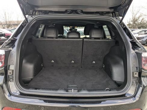 Used 2025 Jeep Compass Limited image 7