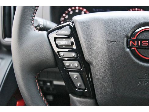 New 2025 Nissan Frontier PRO-4X w/ Interior Protection Package image 15