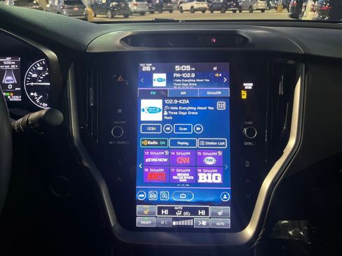 Used 2021 Subaru Outback Limited image 27