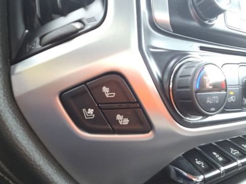 Used 2018 GMC Sierra 1500 SLT AWD/4WD image 32