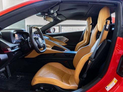 Used 2021 Chevrolet Corvette Stingray Preferred Conv w/ Z51 Performance Package RWD image 17