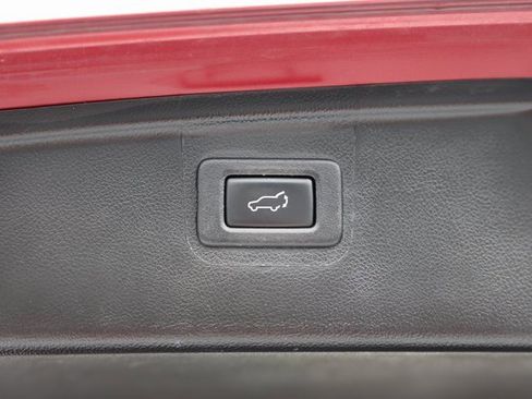Used 2018 Subaru Outback 2.5i Premium image 10