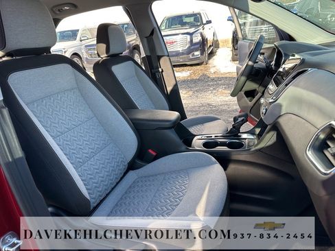 Used 2023 Chevrolet Equinox LT image 16