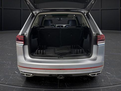 Used 2024 Volkswagen Atlas SEL Premium R-Line image 16