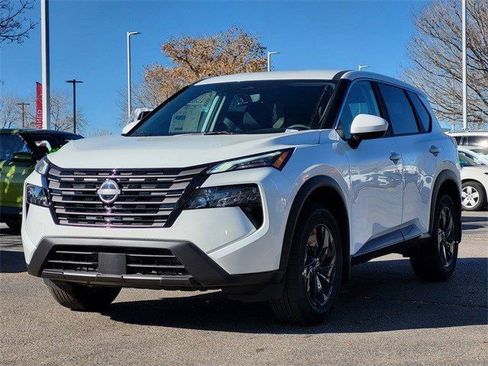 New 2026 Nissan Rogue SV AWD/4WD image 4