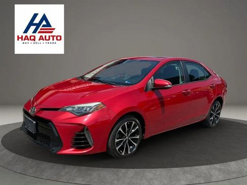 Used 2017 Toyota Corolla SE FWD image 1