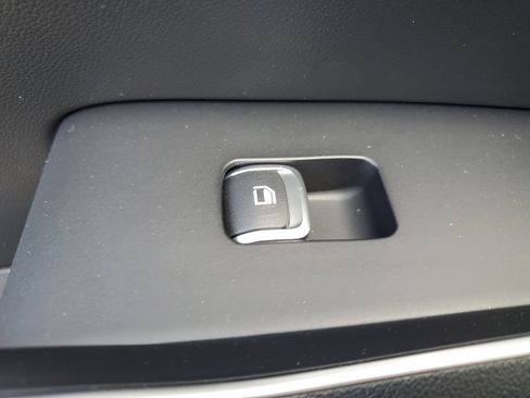 New 2026 Kia Sorento S w/ S Panoramic Sunroof Package FWD image 14