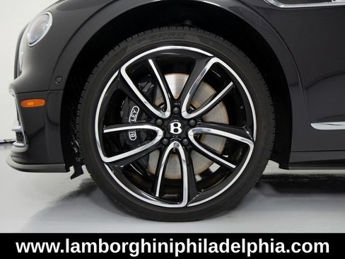 Used 2024 Bentley Flying Spur V8 AWD/4WD image 9
