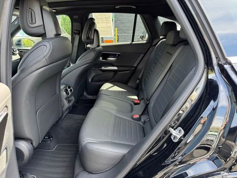 Used 2026 Mercedes-Benz GLC 300 4MATIC image 13
