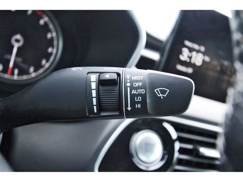 Used 2023 Genesis G70 3.3T w/ Sport Prestige Package image 21