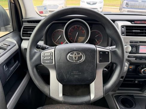 Used 2013 Toyota 4Runner SR5 RWD image 17