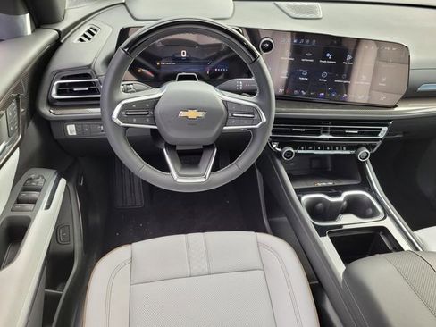 New 2026 Chevrolet Traverse High Country image 9