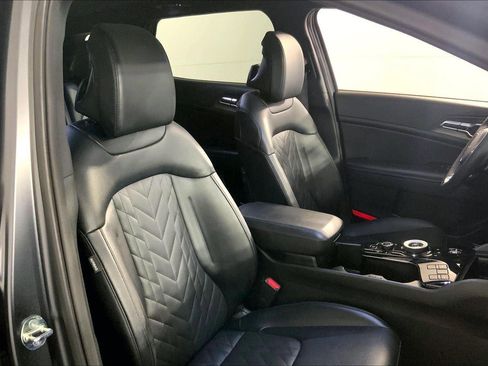 Used 2025 Kia Sportage X-Line image 7