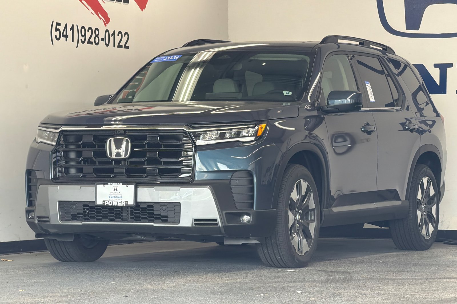 Certified 2026 Honda Pilot Touring image 7