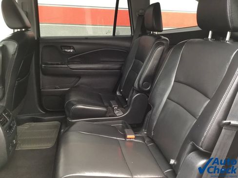 Used 2021 Honda Pilot Touring image 31
