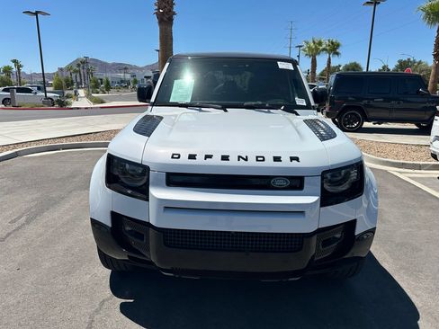 Used 2023 Land Rover Defender 110 V8 AWD/4WD image 8