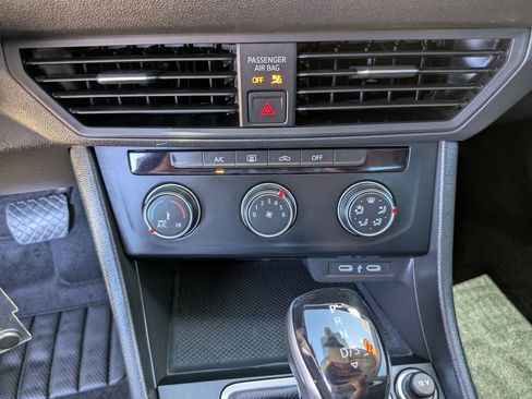 Used 2024 Volkswagen Jetta S FWD image 23