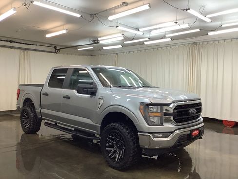 Used 2023 Ford F150 XLT image 4