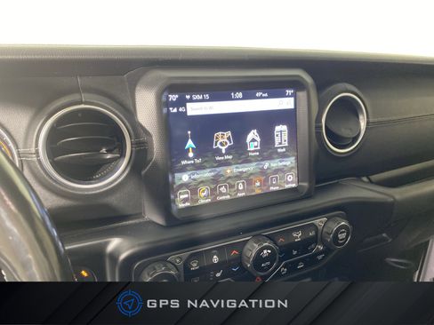 Used 2021 Jeep Gladiator Overland w/ Popular Equipment Package image 2