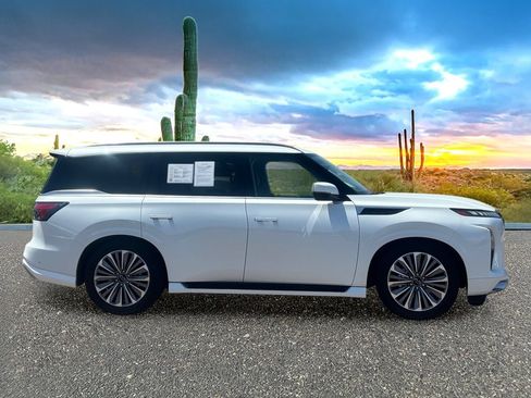 Certified 2025 INFINITI QX80 Luxe AWD/4WD image 6