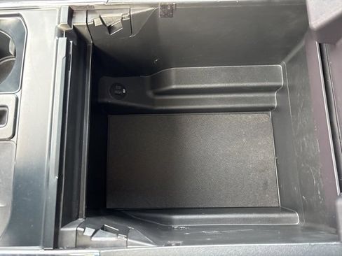 Used 2023 Ford F150 Lariat w/ Trailer Tow Package image 34