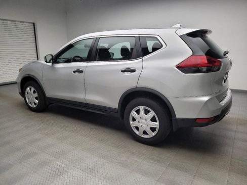Used 2018 Nissan Rogue S AWD/4WD image 3