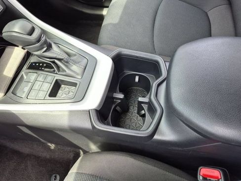 Used 2025 Toyota RAV4 LE AWD/4WD image 23