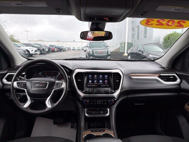 Used 2023 GMC Acadia SLE w/ Driver Convenience Package AWD/4WD image 19