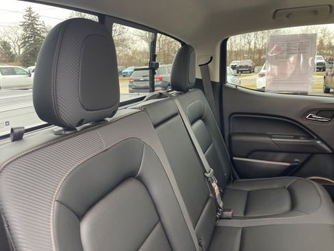 Used 2022 GMC Canyon AT4 image 33