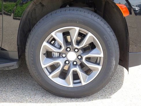 Used 2023 Chevrolet Tahoe LT w/ Luxury Package image 29