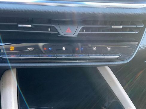 Used 2025 Buick Envision Preferred image 30