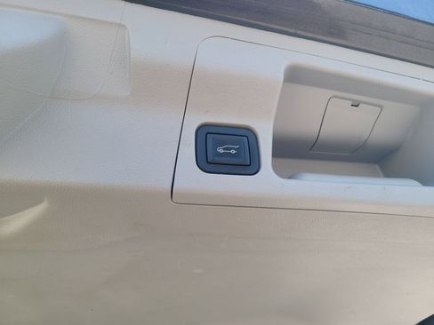 Used 2019 GMC Acadia SLT FWD image 27