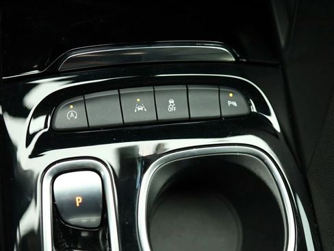 Used 2023 Buick Envision Preferred FWD image 32