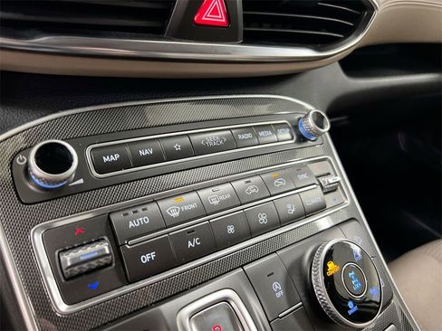 Used 2023 Hyundai Santa Fe SEL w/ Cargo Package image 16