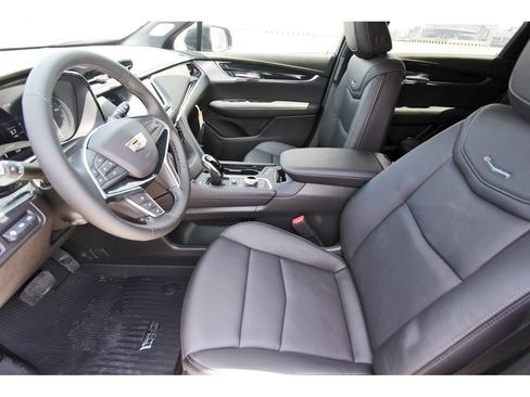 New 2026 Cadillac XT5 Premium Luxury w/ Driver Assist Package FWD image 6