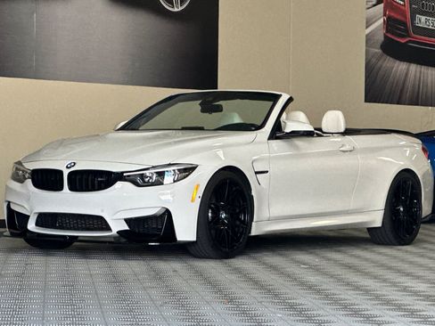 Used 2018 BMW M4 Convertible w/ Executive Package RWD image 8