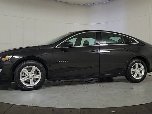 Used 2024 Chevrolet Malibu LT image 4