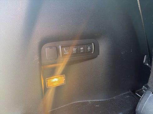 Used 2016 Ford Explorer Sport image 14